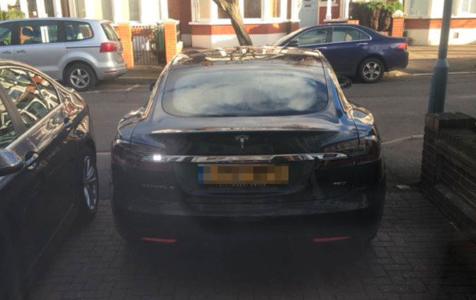 timeren fødsel effektiv How many reversing lights does a Tesla have? - Tesla Owners UK